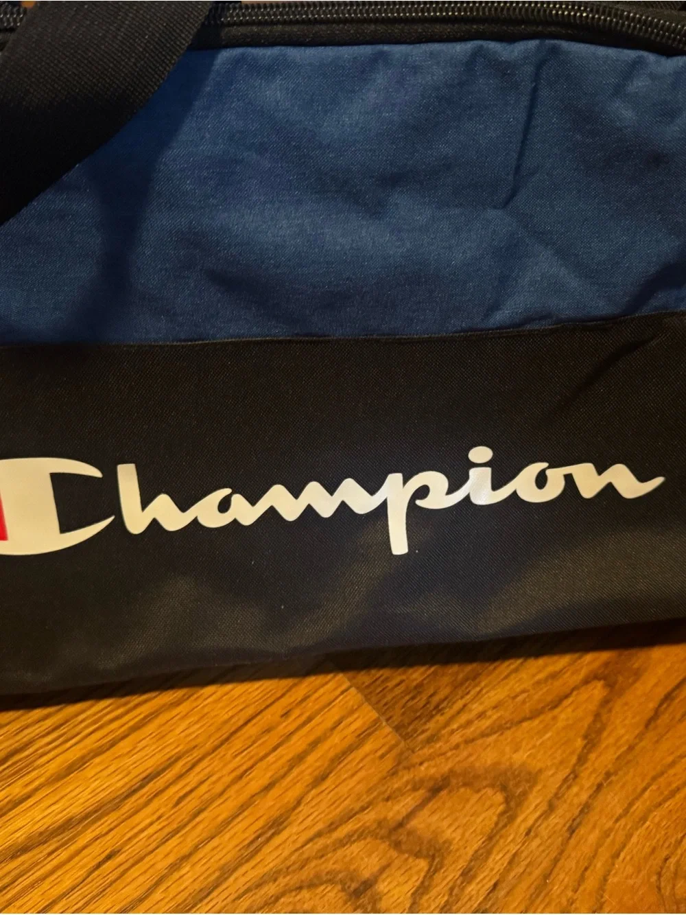 Champion sporty duffel